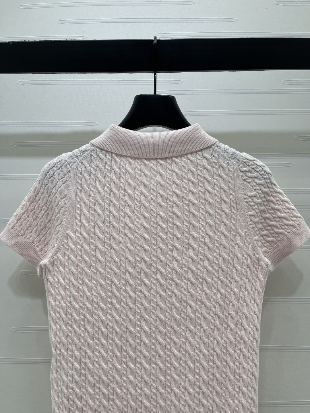 Women's short sleeves